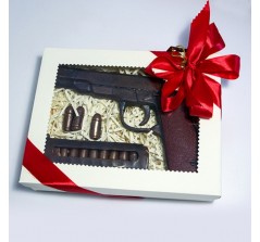 Набор шоколадных фигур "Пистолет с патронами" (25 см)