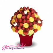 Композиция из клубники "Букет страсти"